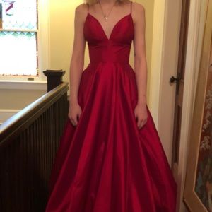 Red Sherri Hill Prom Dress